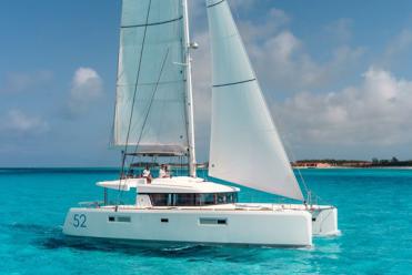 Catamaran Lagoon 52 (4 cab)